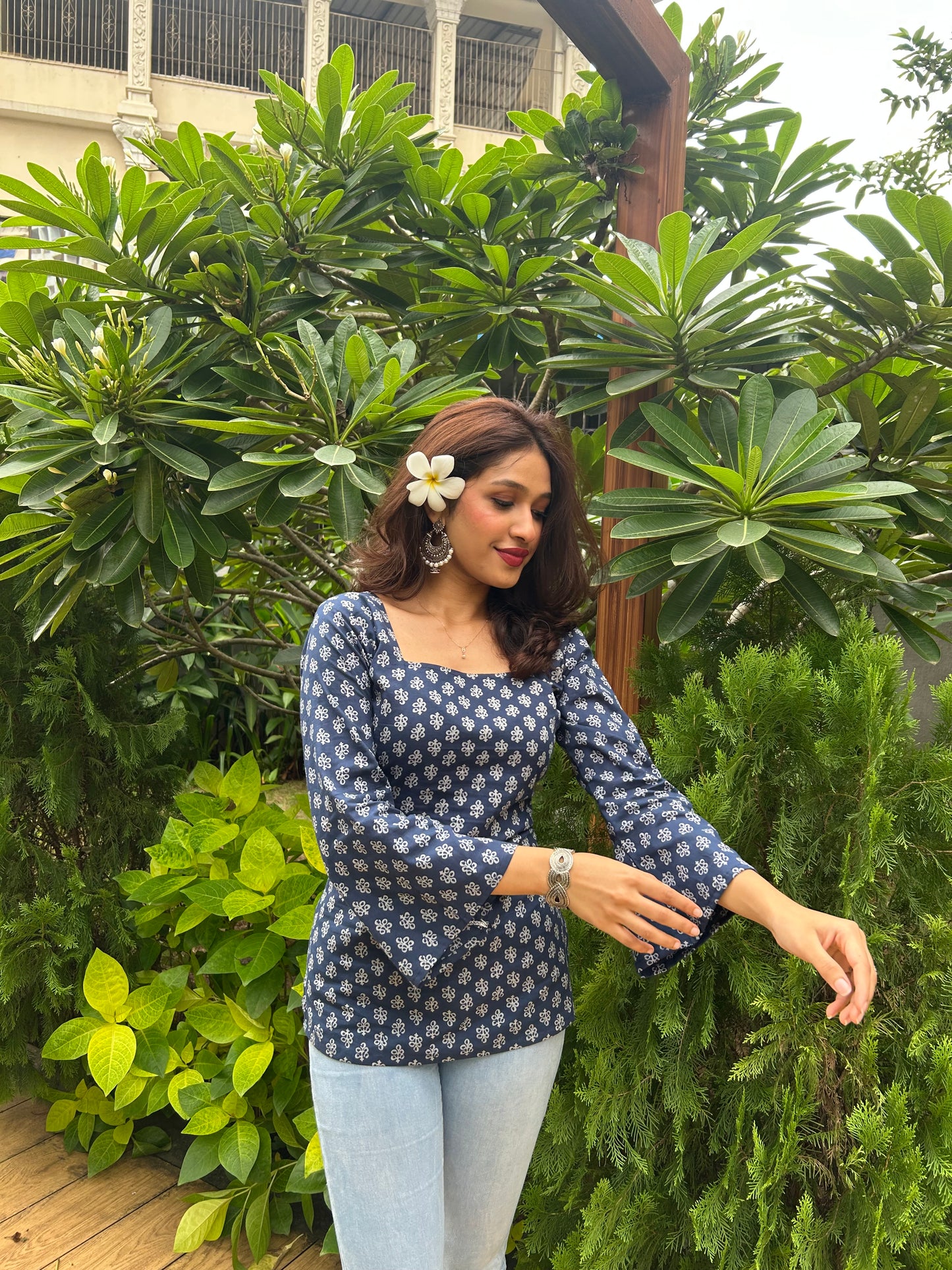 Noorani Blue Buti Kurti