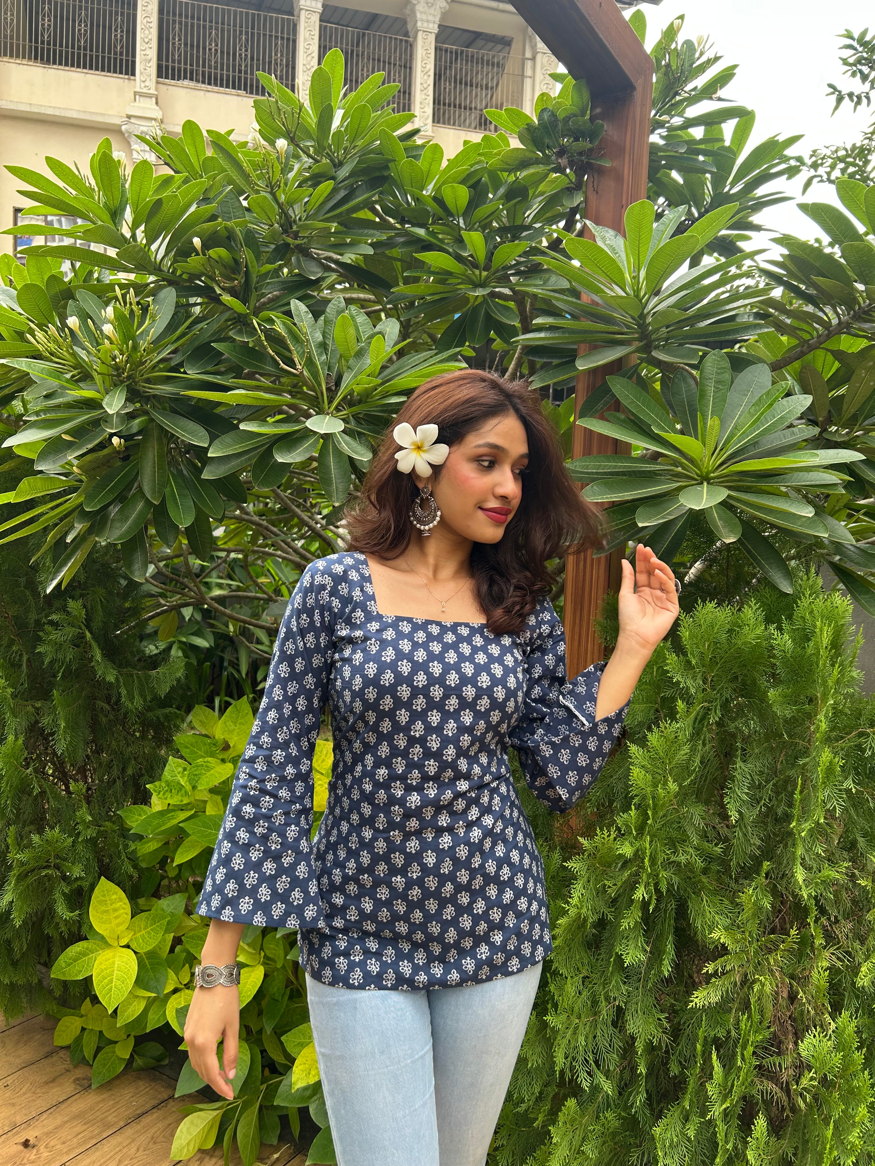 Noorani Blue Buti Kurti